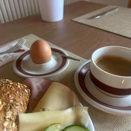 בית הארחה Garni Fruehstueckspension Neff וולדן אם וורתרסי
