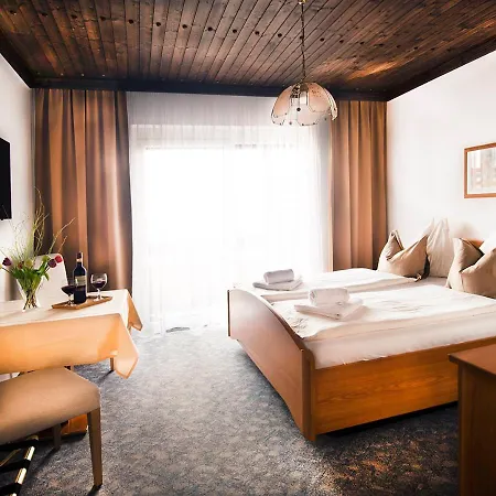 Garni Fruehstueckspension Neff Velden am Woerthersee