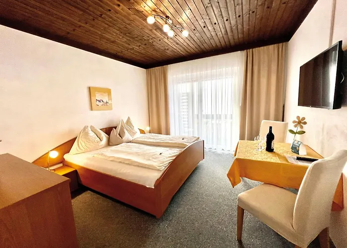 بيت ضيافة Garni Fruehstueckspension Neff فيلدين ام ورثرسي