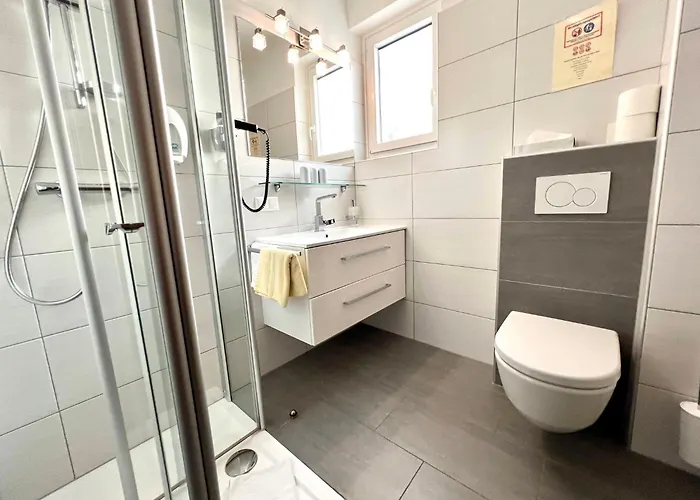 Garni Fruehstueckspension Neff بيت ضيافة